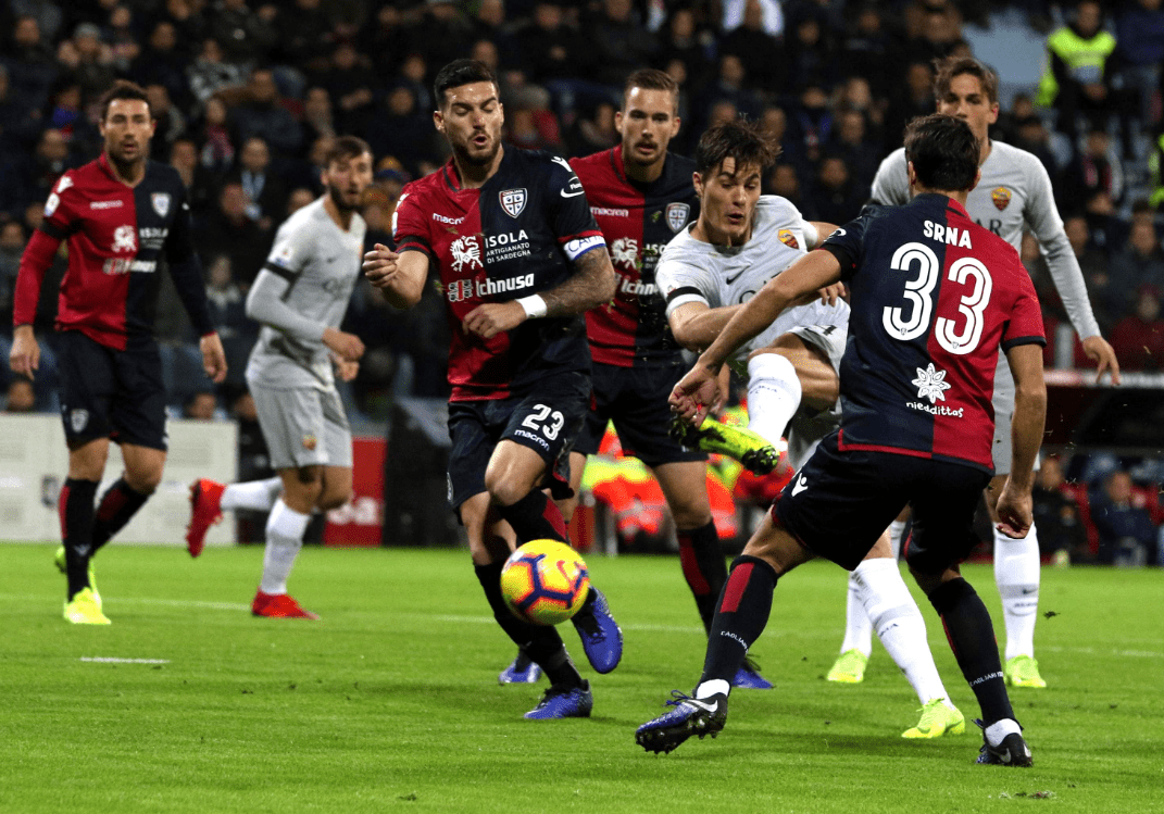 活力十足！伊森连续拿分 帮助火箭保持场上优势（能量爆棚！伊森连连得分助火箭稳住场上优势）