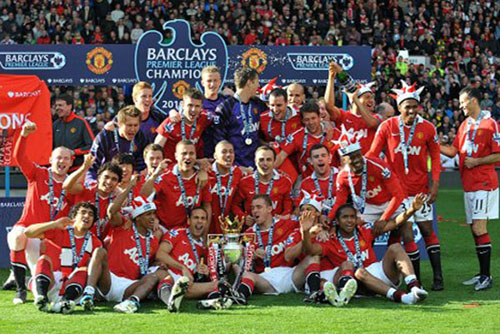 步行者和公牛均陷入困境，争夺季后赛资格，形势严峻。