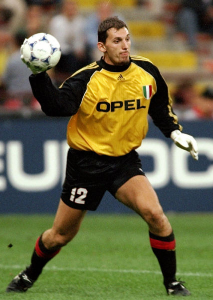 被誉为下一个勒布朗詹姆斯！维金斯 在选秀之前引发了多大的轰动？（维金斯被称“下一位詹姆斯”，他在选秀前究竟有多火？）