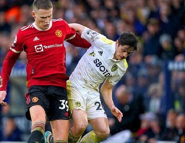 赫迪拉：拜仁从下半场开始就在拖延时间，这不是公平竞赛精神