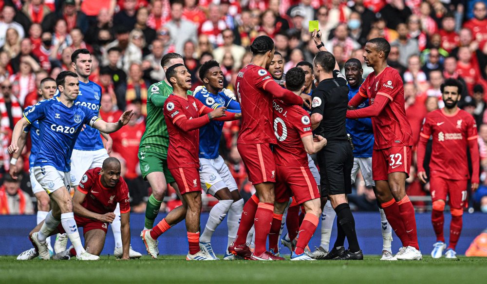 官方：半自动越位系统故障，VAR手动划线确认纽卡进球有效（官方通报：半自动越位系统失灵，VAR手动划线判定纽卡进球有效）