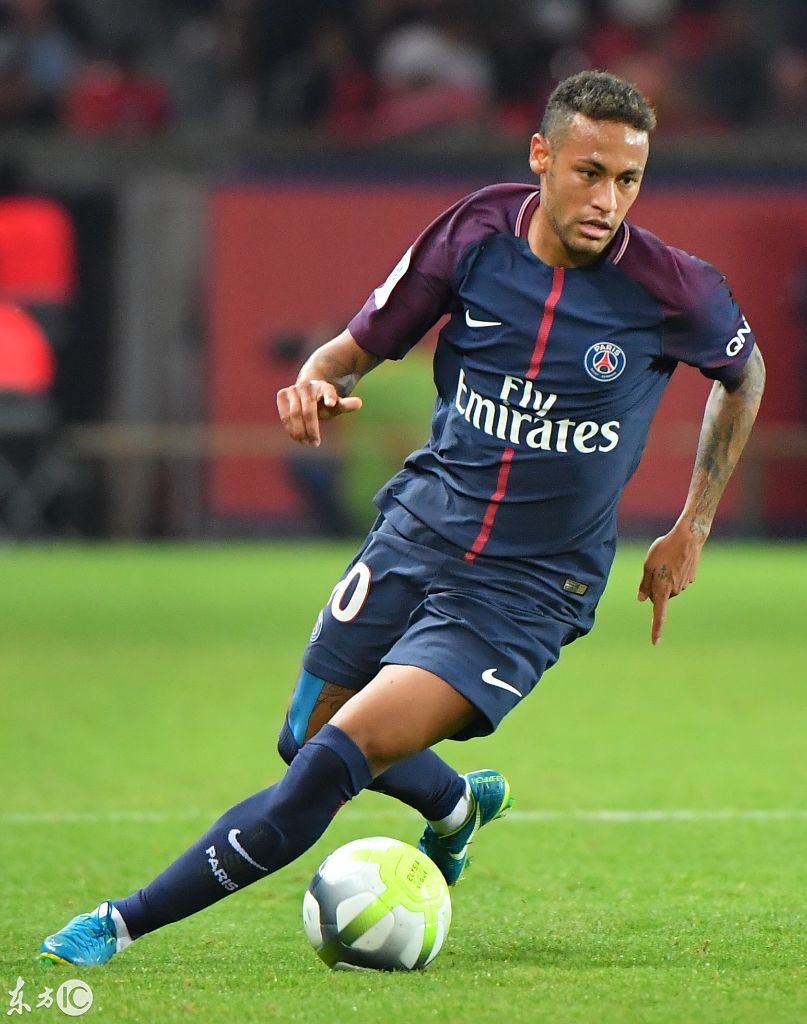 巴西足球最后的金球奖得主！18年前的巅峰卡卡到底有多强？