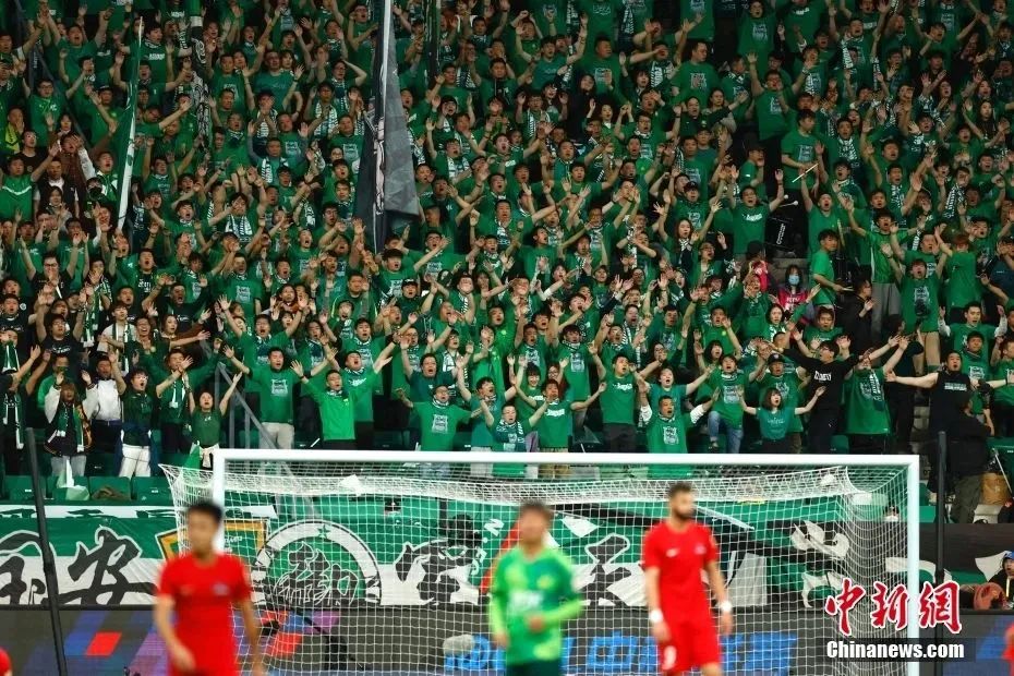 汉堡vs斯图加特：洛孔加、卢卡-武什科维奇首发，努贝尔、达希勒出战