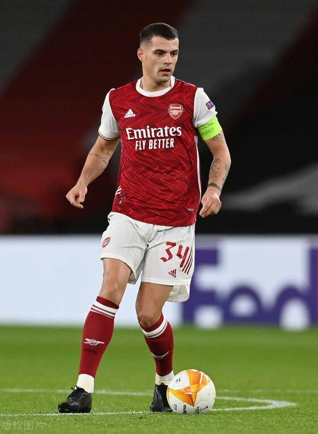 19岁22天，莱比锡边锋迪奥曼德成为德甲历史第二年轻戴帽球员（年仅19岁又22天，莱比锡翼锋迪奥曼德成为德甲史上第二年轻上演帽子戏法的球员）